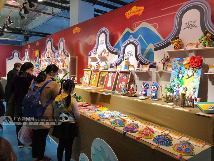 第十七届梧州宝石节开幕 签约投资总额超百亿元