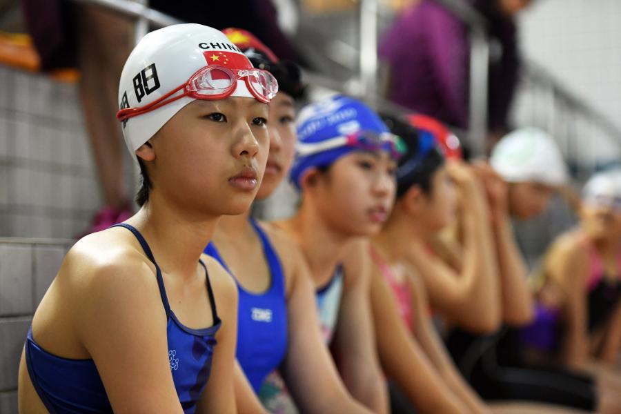 女子组,初中男子,女子组以及小学男子,女子甲组(五,六年级)和小学男子