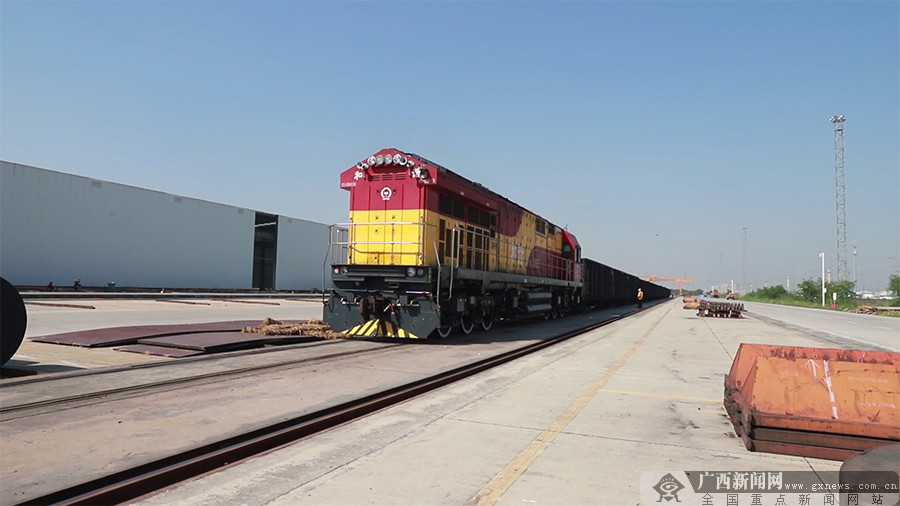 发挥货运枢纽作用 南宁南站三破单日办理车数记录