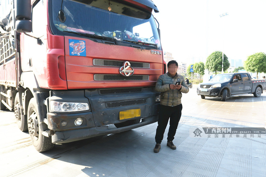 大货车司机清晨喝酒御寒 却因酒驾导致a2证被降级