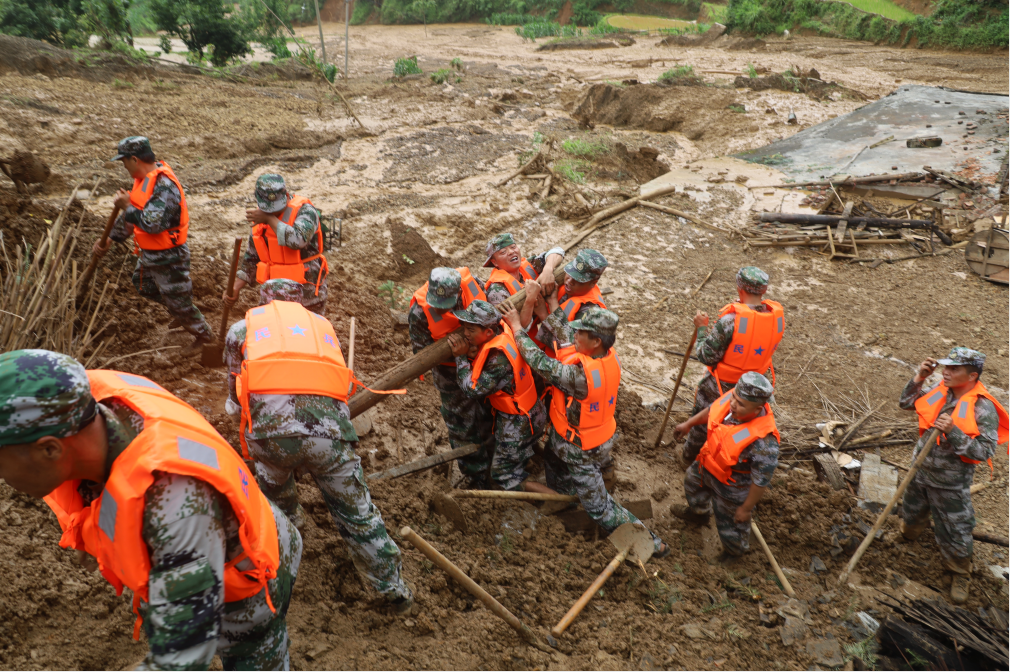 未雨绸缪精实准备 做驻地防汛抗灾的压舱石——百色军分区组织水上