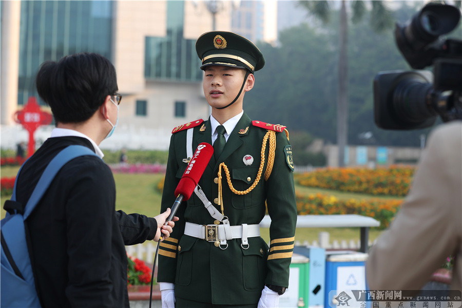 迎新春武警南宁支队圆满完成升国旗任务55