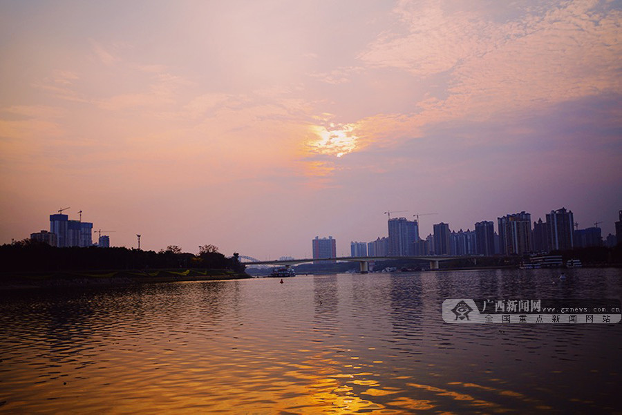 高清图集:夕阳无限好!来邕江边看一场落日黄昏