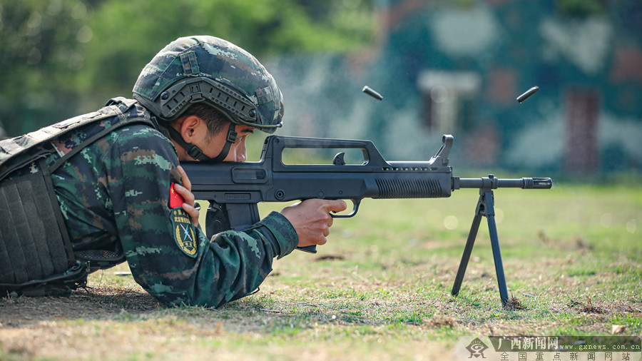 武警防城港支队练战结合这场军营练兵热潮燃到爆