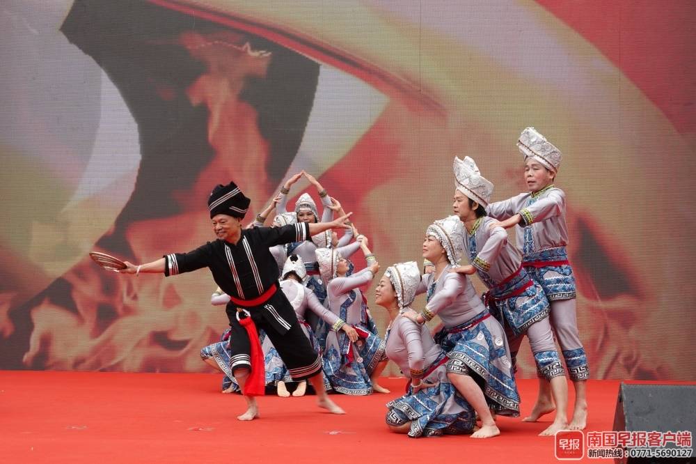 喜迎"壮族三月三",南宁三街两巷好生热闹