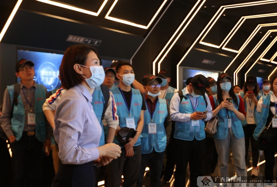 图为中以科技小镇项目现场解说.金羊网 供图