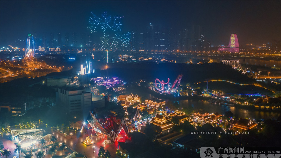 南宁方特夜景.南宁方特 供图