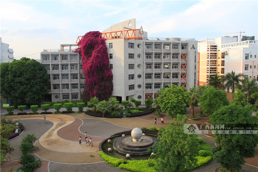 广西建院校园风景美如画