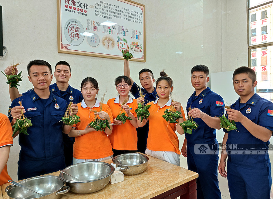 ��ɫ���ҽ������������Ԯվ��չ"����ѧ����"�