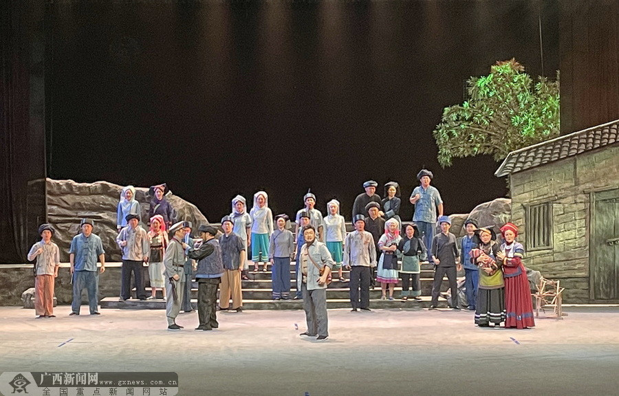 红色民族音乐剧《拔哥》在东兰县拔群干部学院首演