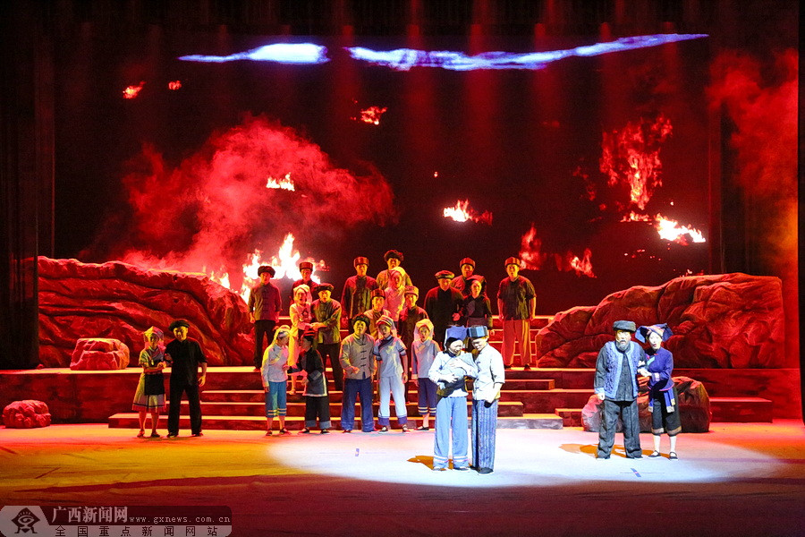 红色民族音乐剧《拔哥》在东兰县拔群干部学院首演