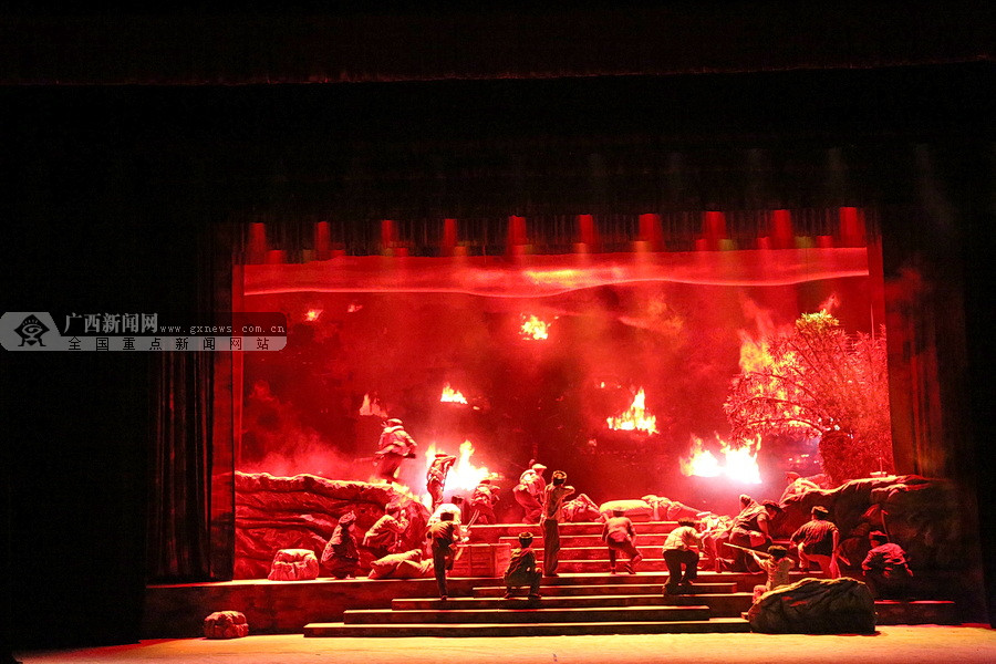 红色民族音乐剧《拔哥》在东兰县拔群干部学院首演