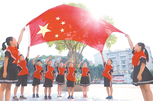 教育兴桂奏凯歌