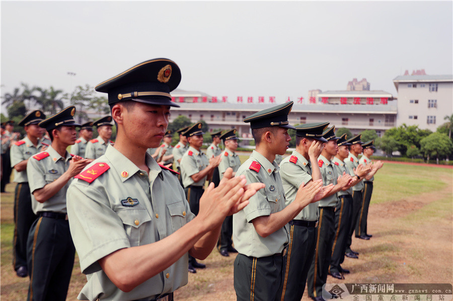 广西武警南宁支队政委图片