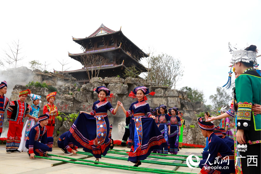 正文农历三月三,不仅是广西壮族重要的传统节日,也是广西其他世居民族