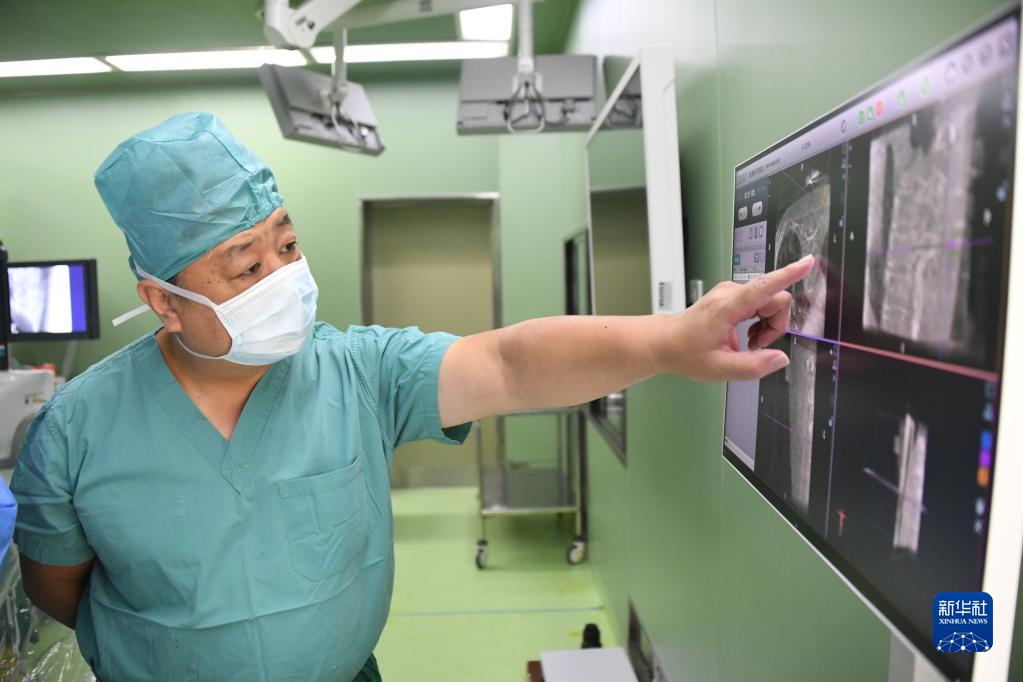 揭秘骨科手术机器人