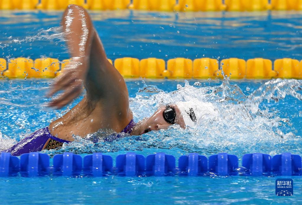 全运会-游泳女子400米个人混合泳决赛:浙江队选手余依婷夺冠