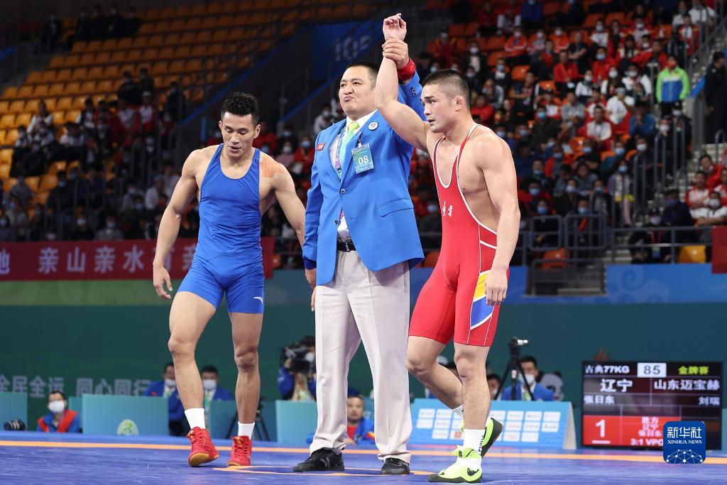 全运会-摔跤男子古典式77公斤级:辽宁队选手张日东夺冠 (3)