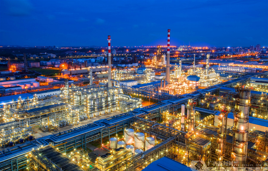 【钦州正当红】绿色石化实现大工业与自然和谐共存-广西新闻网