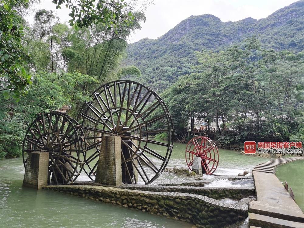 村民在家门口吃上了旅游饭每逢假期,山青水秀,配套设施齐全的小都百