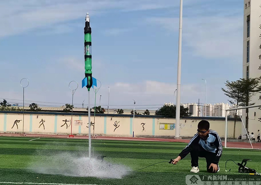 南宁市第二十四中学:科技教育让学校美丽学生幸福