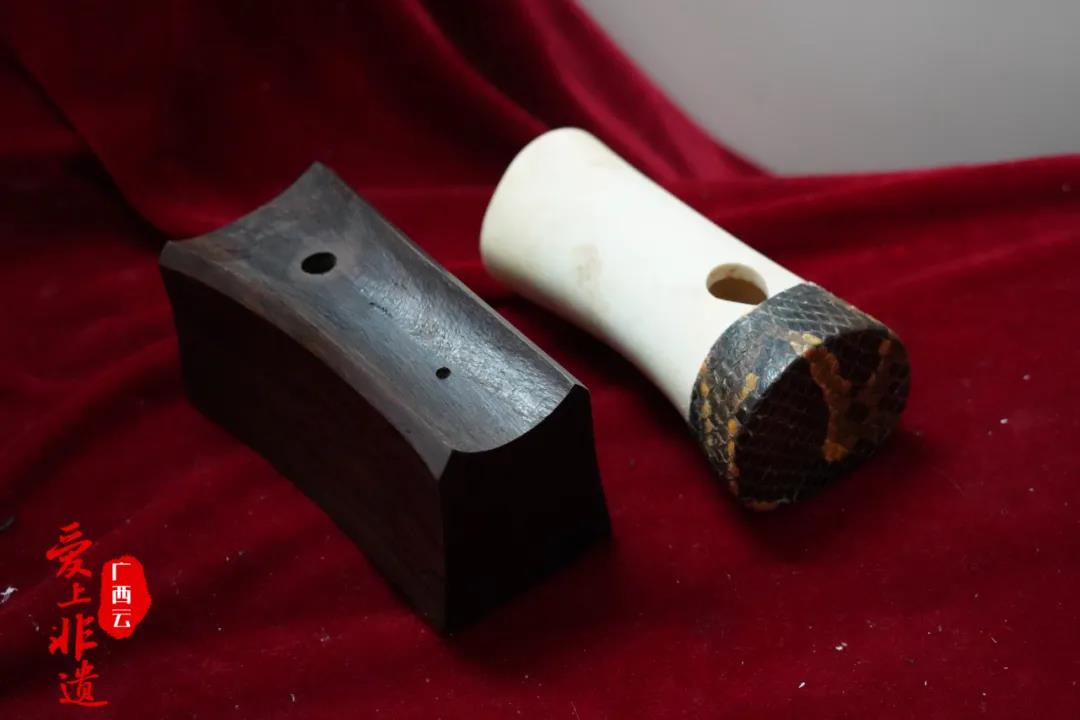 匏琴唱天马骨应弦弦音妙绝声声不歇